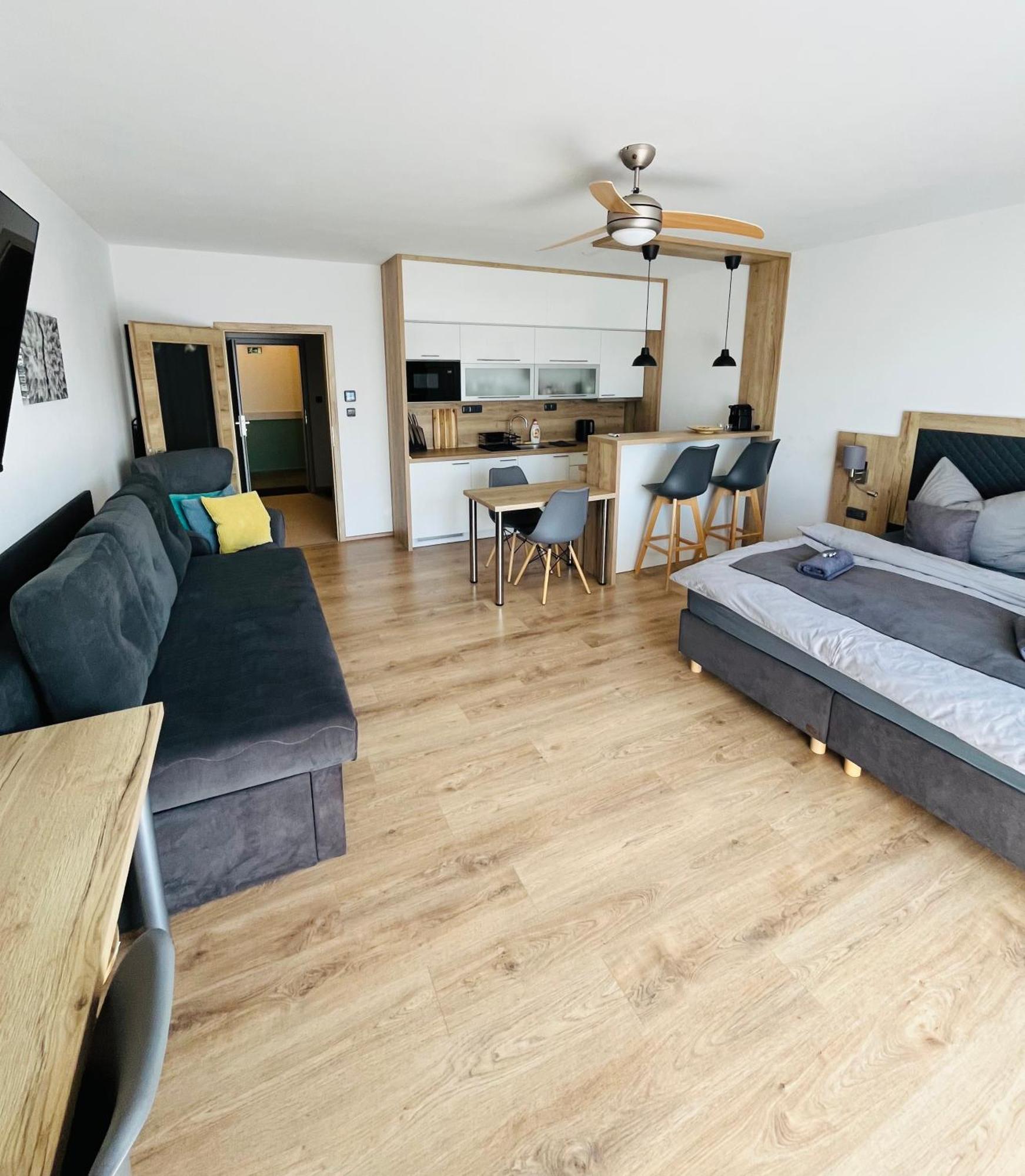 Lipno Beach Apartment Lipno nad Vltavou Eksteriør bilde
