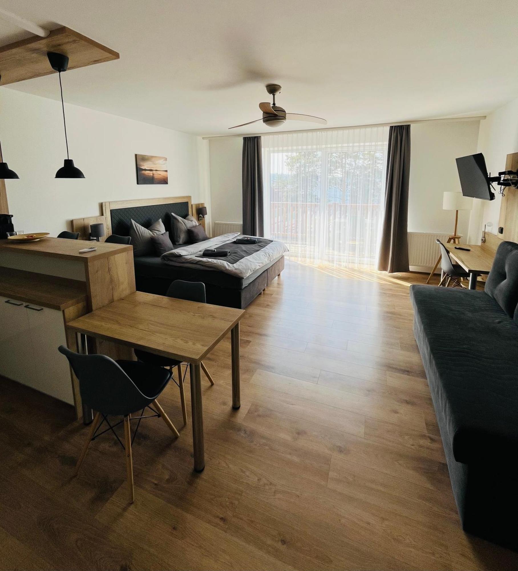Lipno Beach Apartment Lipno nad Vltavou Eksteriør bilde